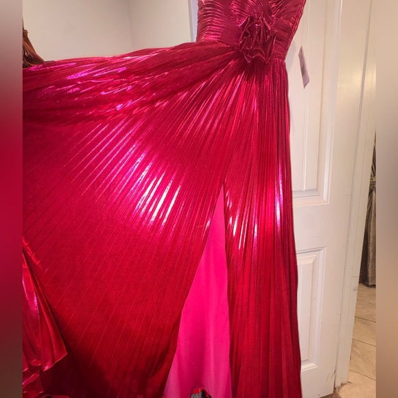 Jovani Hot Pink Metallic V-Neck Spaghetti Strap Pleated A-Line Gown NWT - Picture 10 of 10